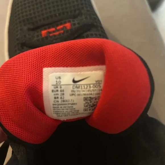 Mens Nike LeBron Witness 7 Basketball Shoes - Picture 4 of 5